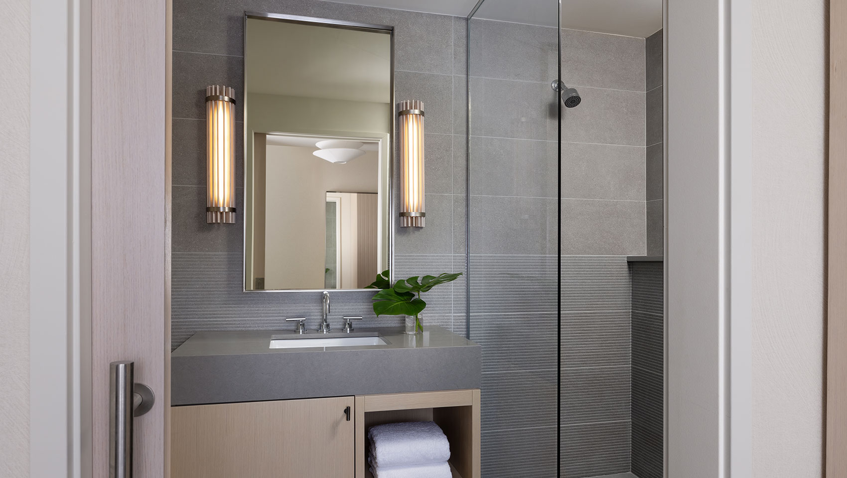 claret guest bathroom